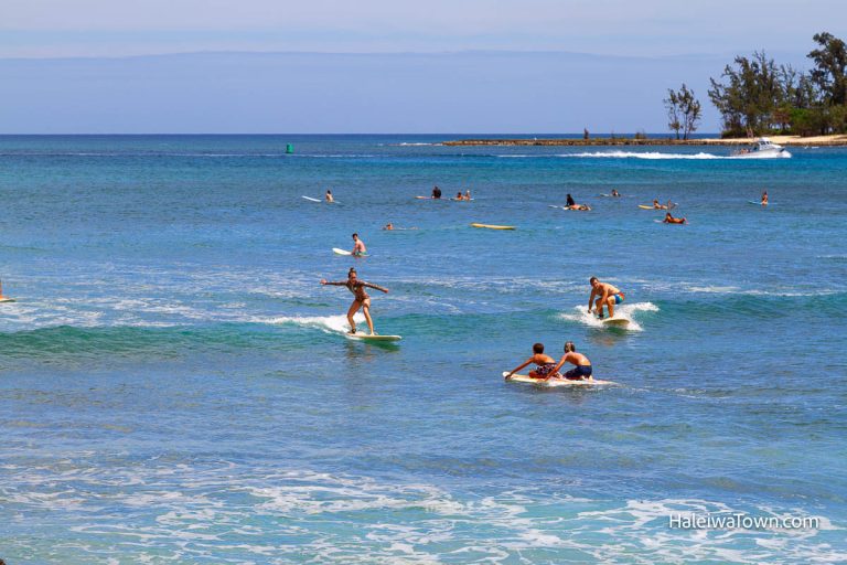 North Shore Surf Spots Oahu, Hawaii (From Beginner to Pro) - Haleiwa Town